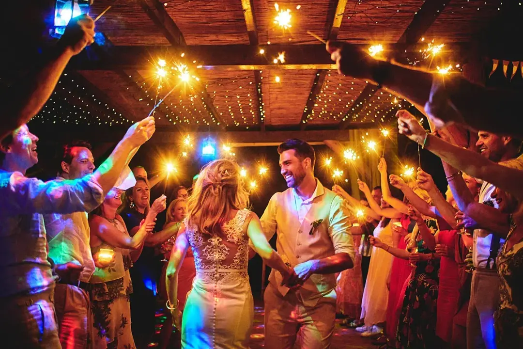 Ideas elegantes para una boda de Navidad sin caer en lo cursi