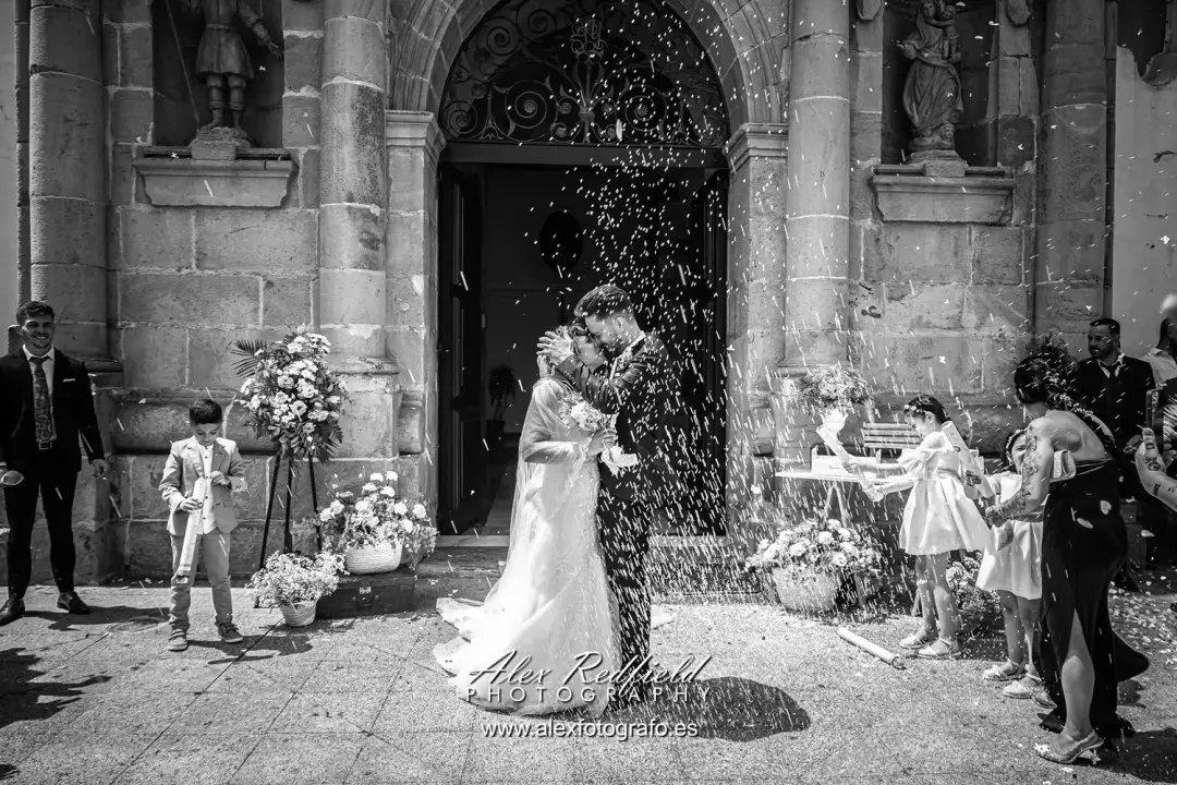 Qué tradiciones de boda siguen vivas en España y cuáles ya no